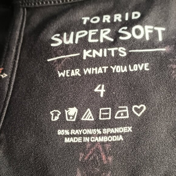 Torrid Super Soft Knit Keyhole Neck Top 4 Gray Sleeveless Aztec Print Stretch - Picture 6 of 7